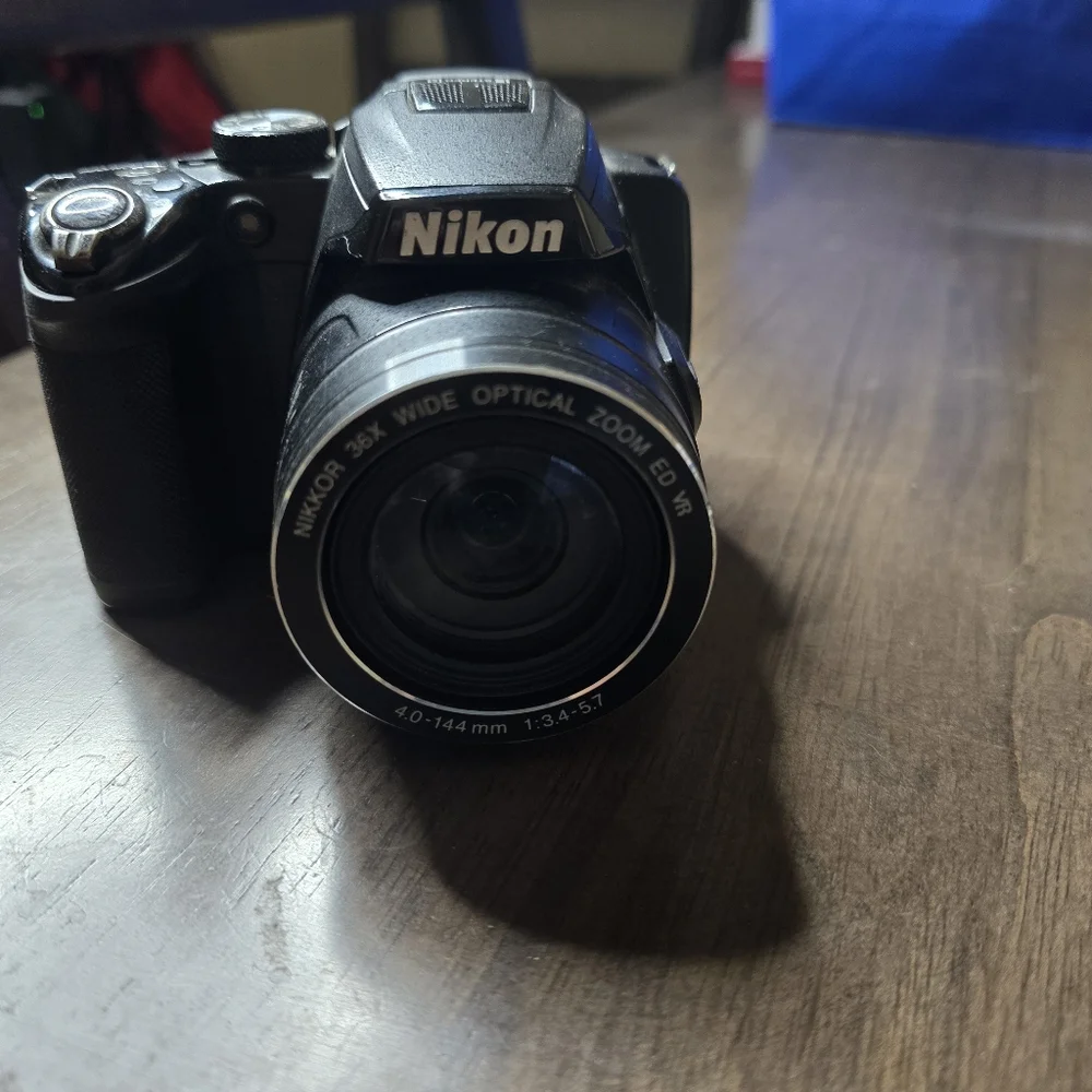 Nikon Coolpix P500